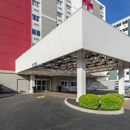 Charleston Tower Hotel Екстер'єр фото