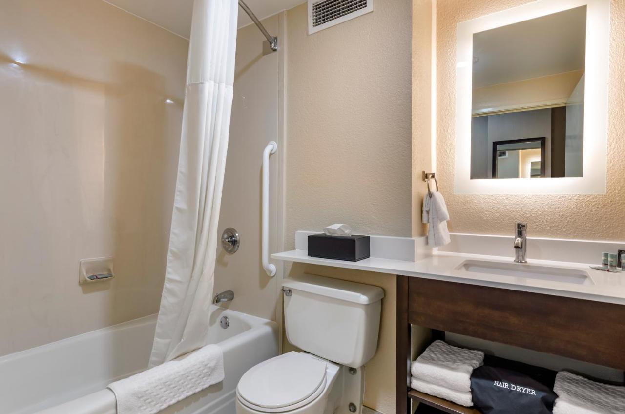 Charleston Tower Hotel Екстер'єр фото