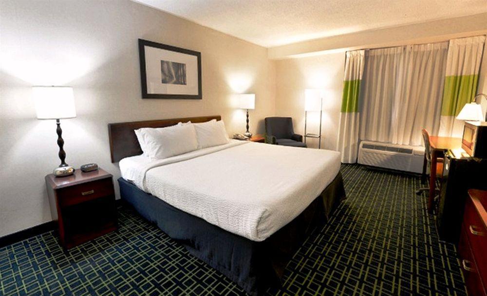 Charleston Tower Hotel Екстер'єр фото
