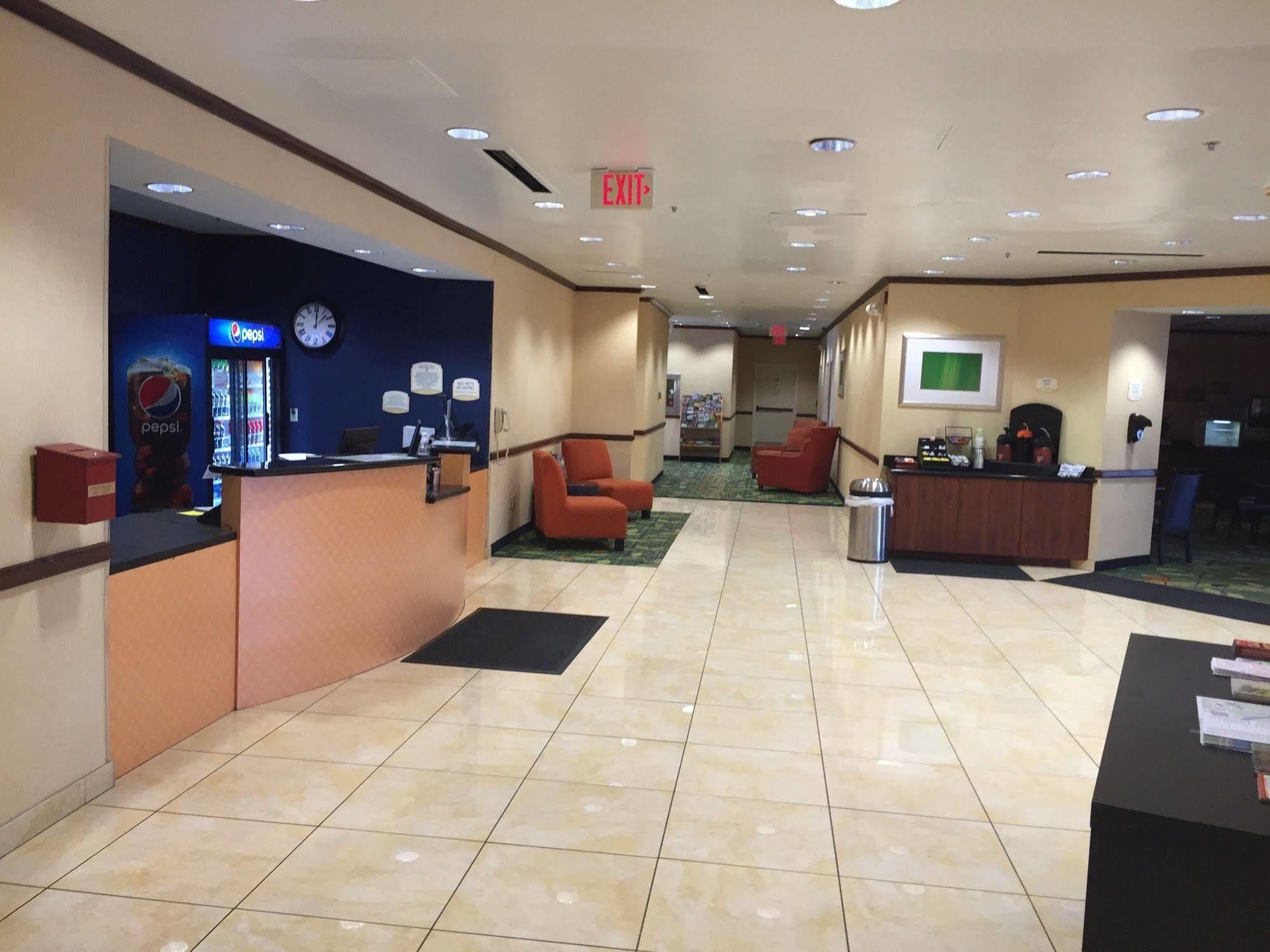 Charleston Tower Hotel Екстер'єр фото