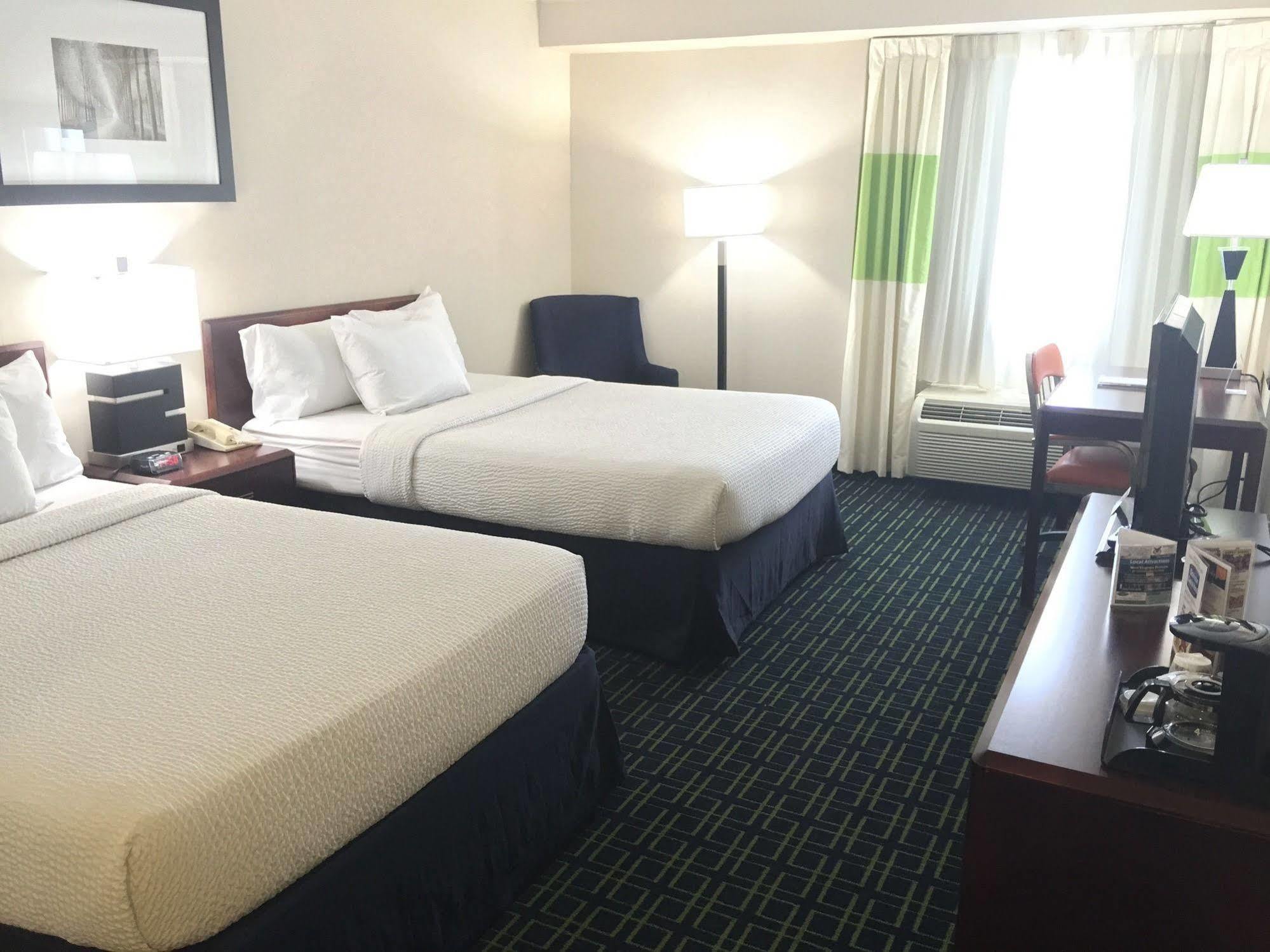 Charleston Tower Hotel Екстер'єр фото