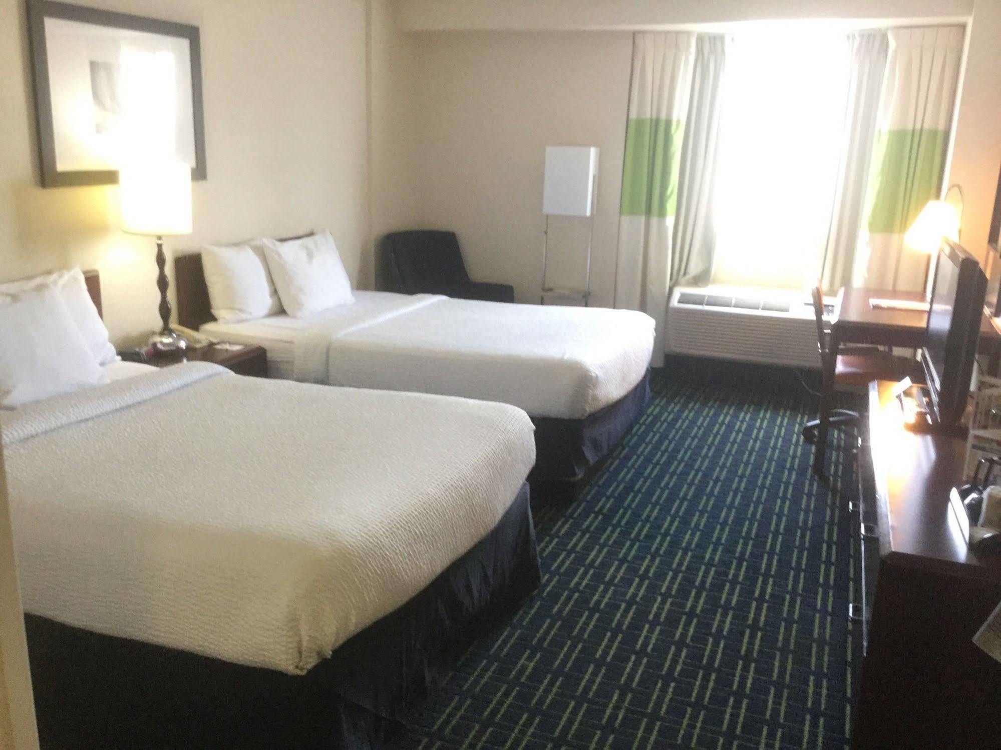 Charleston Tower Hotel Екстер'єр фото